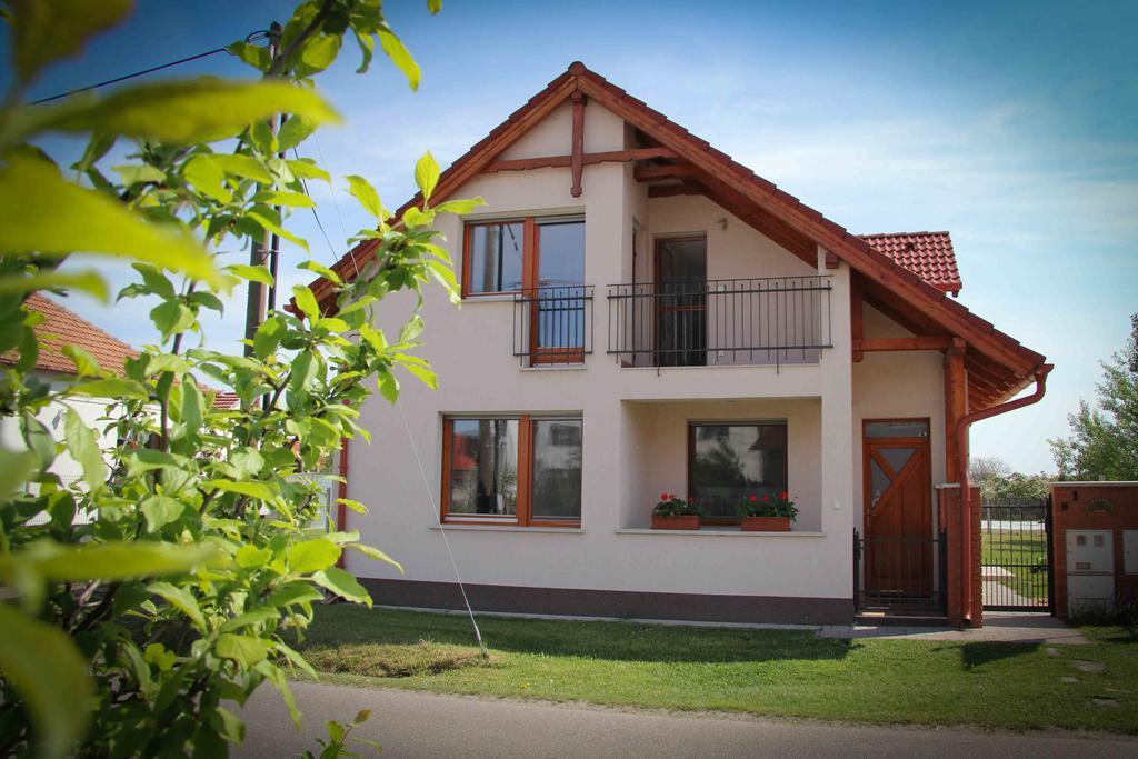 Oazis Apartmanok Mórahalom 部屋 写真